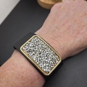 Black and Gold Wearable Tech Bracelet (2264)